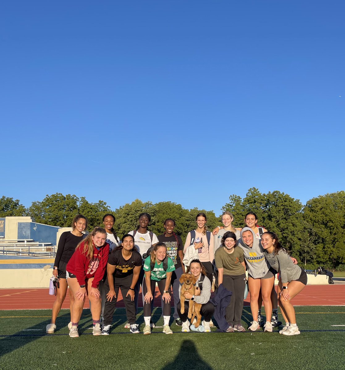 BeloitWBB's tweet photo. Change of scenery ☀️ https://t.co/aUdwd2eI0P