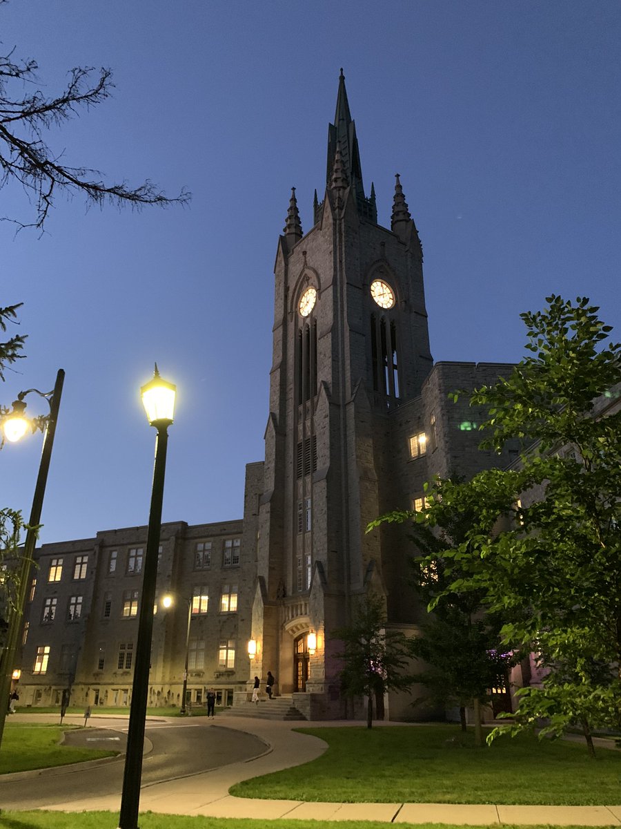 Always and forever it feels like being at Hogwarts  @WesternU #purpleandproud #MiddlesexCollege  #beautiful #campus #WesternOntario