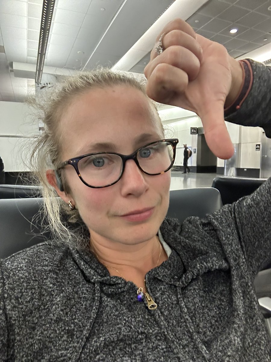 Liana Rogue tweet media