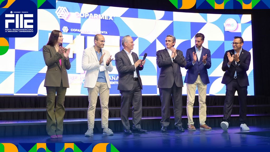 Coparmex's tweet photo. ¡A todos los participantes de la @FIIE_Coparmex: agradecemos su participación en nuestra Feria Iberoamericana de Innovación y Emprendimiento y en el #IBF2023! Juntos, exploramos oportunidades, conectamos con líderes y conocimos las últimas tendencias en innovación. 🙋‍♂️ ¡Gracias por acompañarnos! Nos vemos en 2024 para más aventuras empresariales. 🚀🎯 #Emprendedores 

@JoseMedinaMora @fsargomedo @AngelGLascurain
