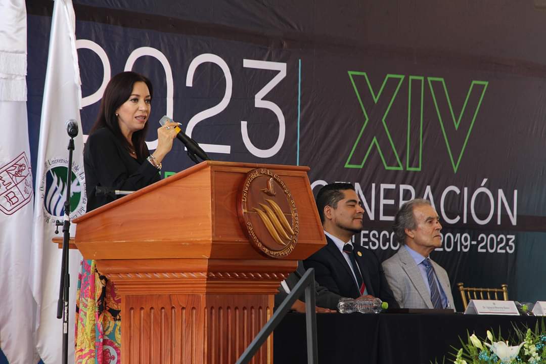 ¡Felicidades, egresados!
Hoy se graduaron nuestros/as estudiantes de la generación 2019-2023 ⭐🎓
Agradecemos a todos nuestros invitados, especialmente a <a href="/MarianaSosaO/">Mariana Sosa Olmeda</a>, Directora del Instituto de Educación Media Superior y Superior de Michoacán
#SomosUCEMICH