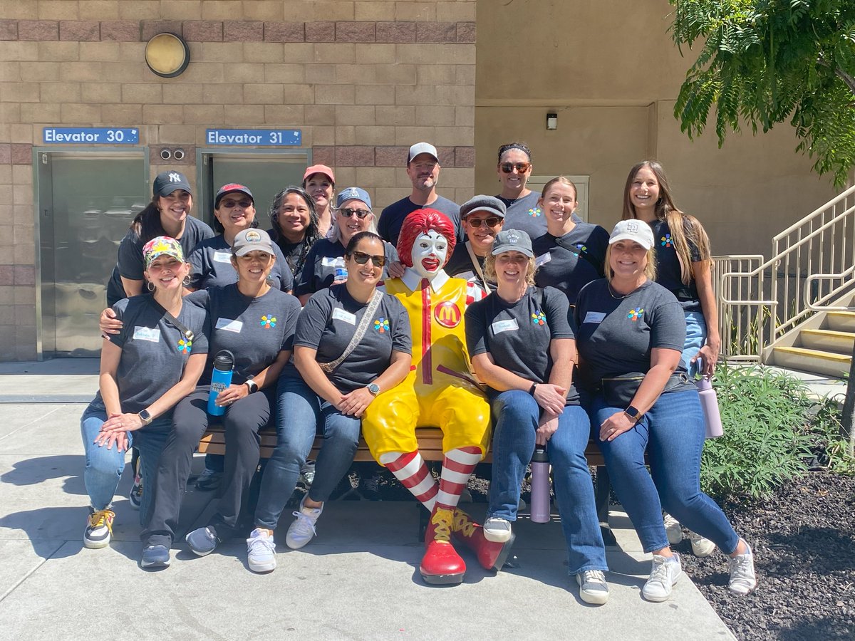 sd_fdn's tweet photo. #VolunteerDay! Thank you, Ronald McDonald House Charities of San Diego (RMHCSD) for having #TeamSDF give back. We enjoyed serving lunch and organizing the food pantry. It's an honor to support the “home-away-from-home" provided by RMHCSD for children &amp; families. ❤️ https://t.co/UopGPJT5Ix