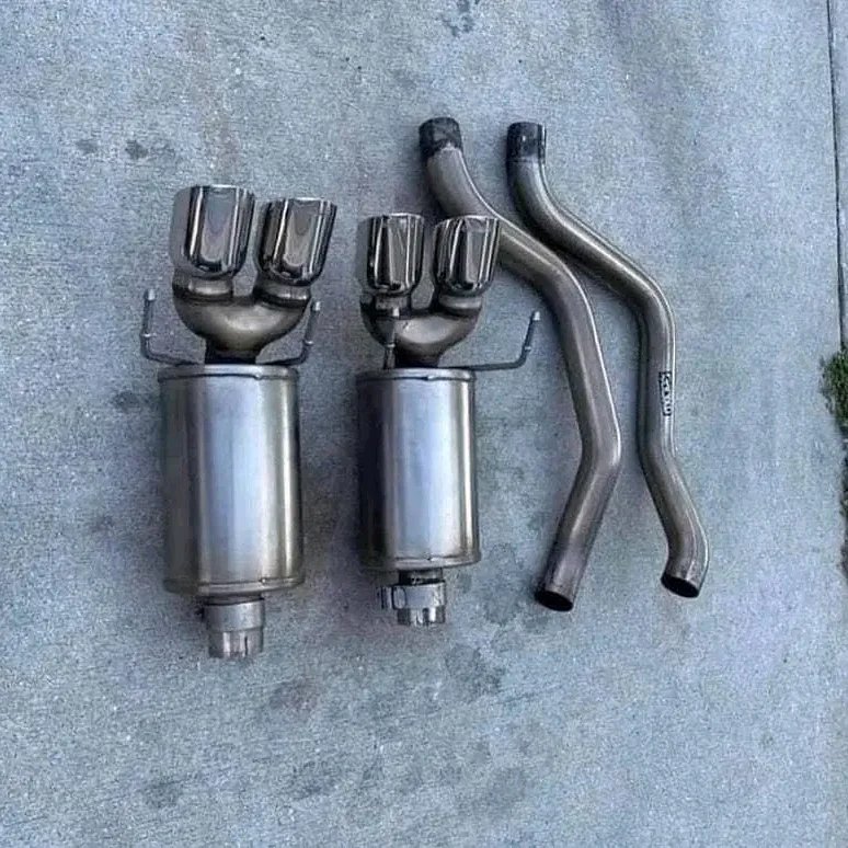 ObsPart's tweet image. Corsa extrême axle back exhaust for base model C6 Corvette it's 2'5 inch only fit with OEM pipe or aftermarket 2'5 inch x pipe won't fit zo6 or ZR1 

Asking $500