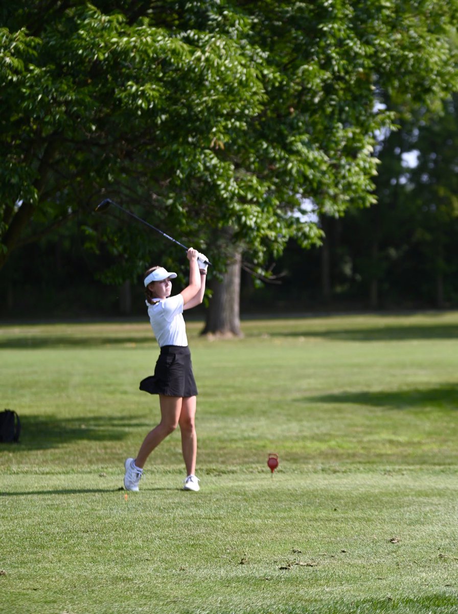 After beating Miami East yesterday, the girls came out victorious yet again with a 196-198 against Butler. Congrats to Faith for setting a new PR and being our medalist tonight!
Morgan 47 
Faith 44
Logan 52
Jacy 53
Myah 55
Ava 62