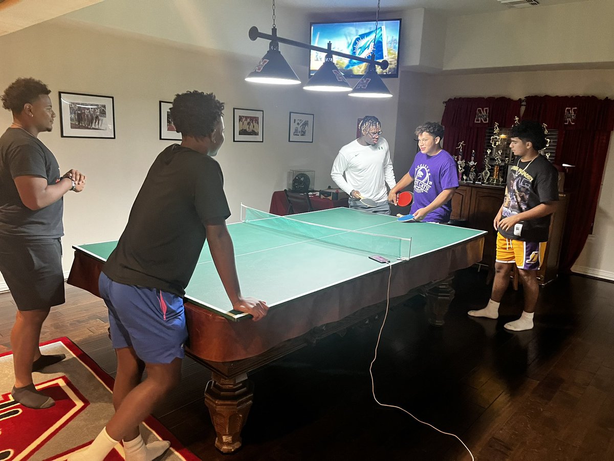 Food, fun and football! Good group of young men right here.  #ThoseWildcats #FridayNightLightsReady <a href="/robostat/">Rob</a>