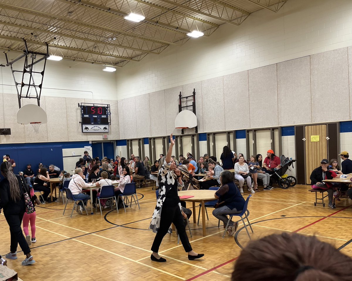 npsc_schools's tweet photo. Packed house at Our Lady of Fatima School’s fall Open House! #WelcomeBackNPSC #NPSCfaith

@CatholicEdu https://t.co/py5Ee10OrO
