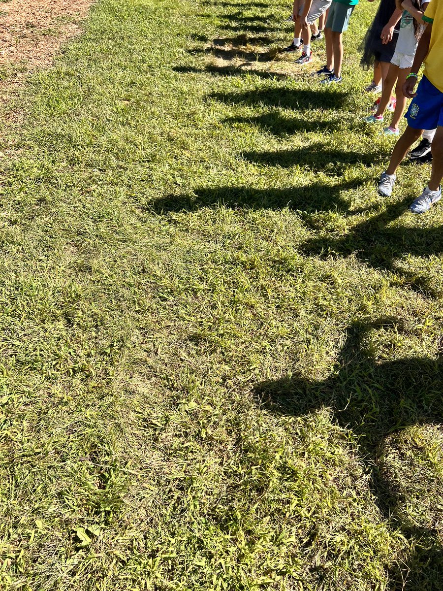djaymickle's tweet photo. @LMTSD_PRES @LMTSDAthletics @LMTSD  Outdoor PE + a beautiful sunny day = SHADOW DANCING!!!  So much fun! https://t.co/ZZmkk57BUd