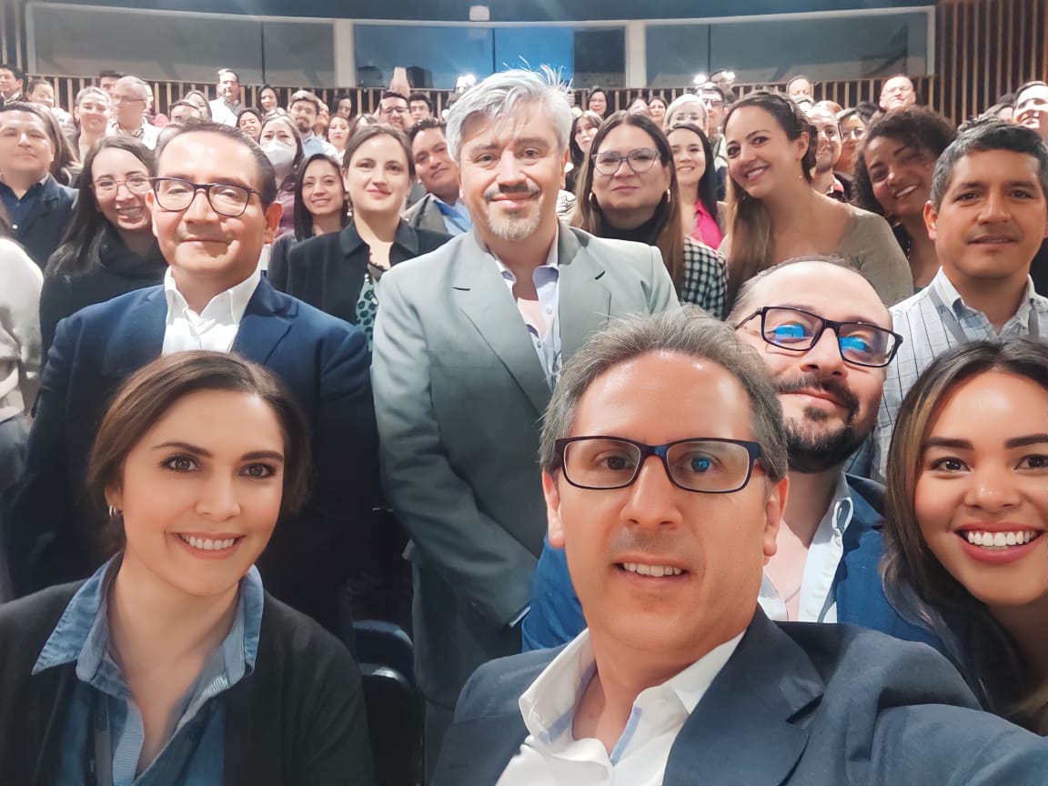 SRI Ecuador tweet media
