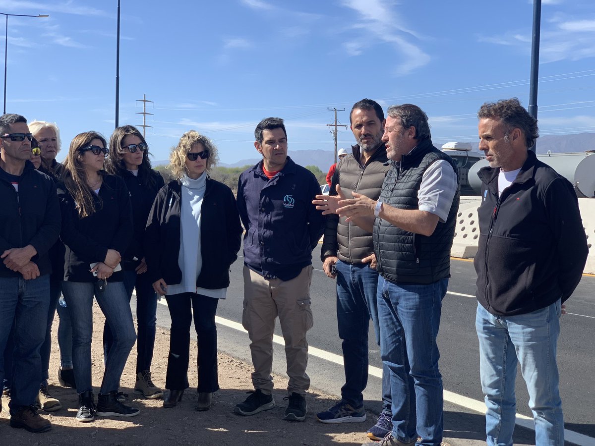 patriciogok's tweet image. Estamos convencidos de que la Argentina no necesita ajuste, necesita más obras, más inversión e infraestructura estratégica, cómo lo es la circunvalación a la Ciudad de #SanLuis

Una #ArgentinaGrande es con Obra Pública