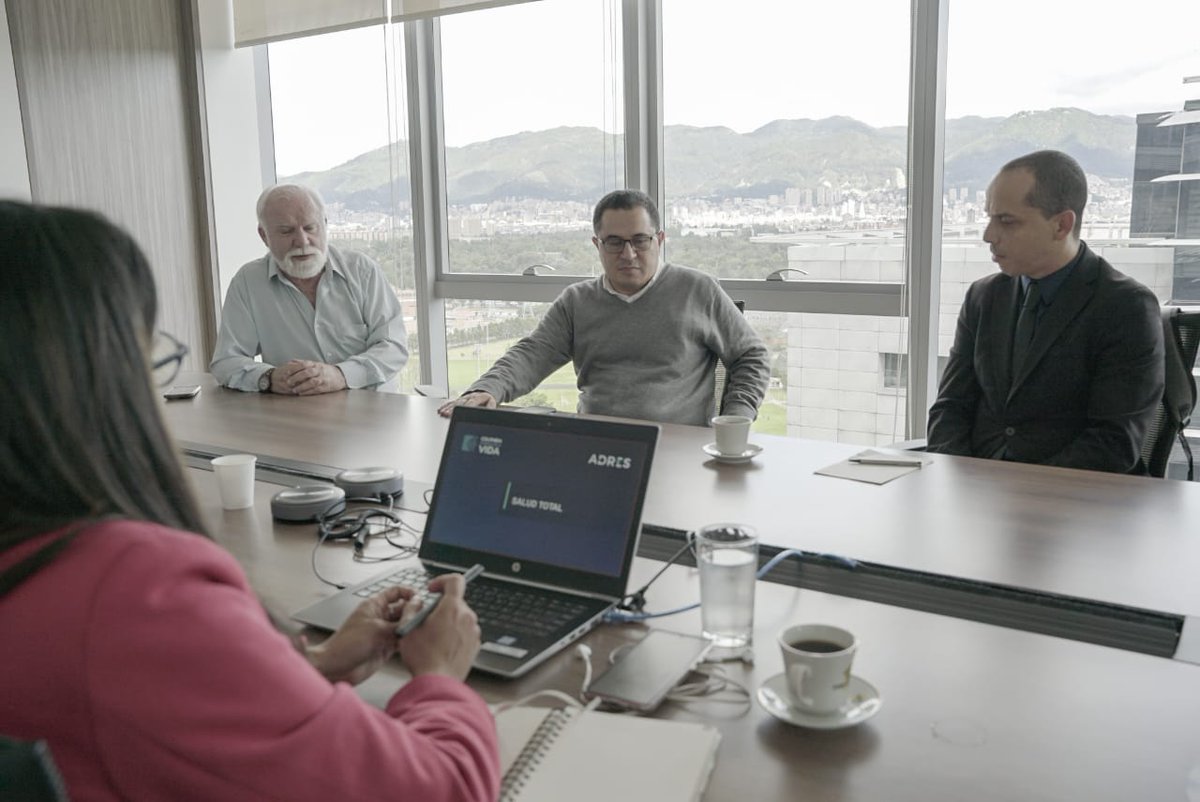 AdresCol's tweet photo. Hoy desarrollamos una mesa técnica con #SaludTotalEPS, con quienes revisamos temas financieros para seguir trabajando en el objetivo de fortalecer la liquidez y prestación de los servicios del sistema de salud. https://t.co/H8Craqr1uZ