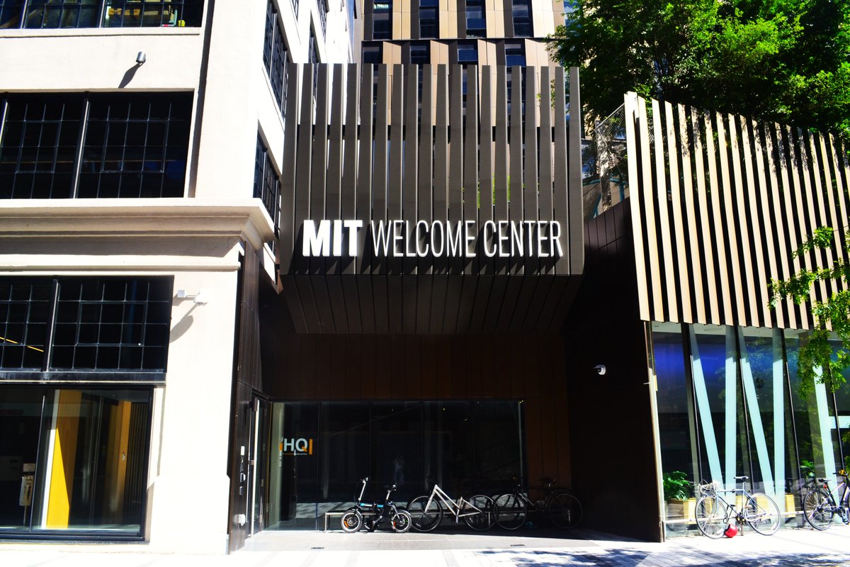MIT Welcome Center (photo: Meral Ekincioglu, PhD): My video record (with MIT's permission): youtube.com/watch?v=LYwdYp…

#MassachusettsInstituteofTechnology #MIT #Welcomecenter #universitycampus #campusdesign #campusplanning #architecture #architecturedesign