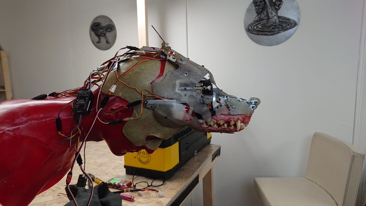 Wolf head mech from side. #Werewolf