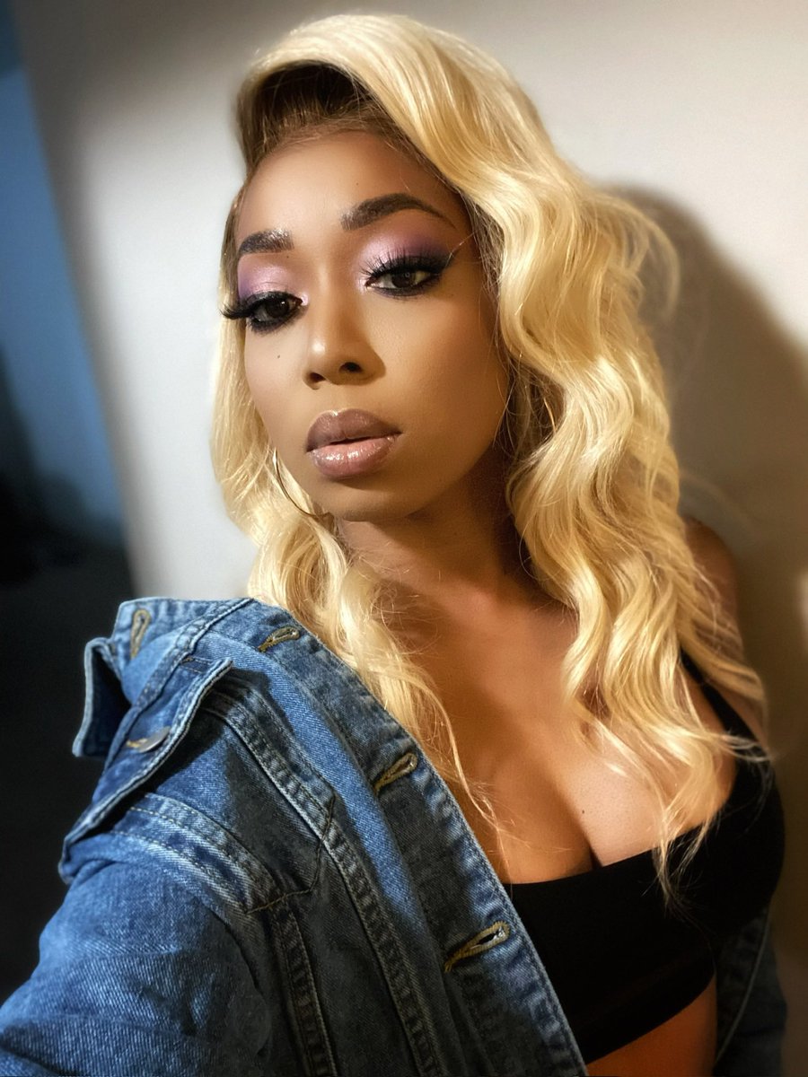 baddiiwdafatty's tweet image. Phace 💳 4eva valid

#flyshit #exquisiteshitonly #itgirl #facecardvalid #fym #explore #viral #baddiiwitdafatty #meme