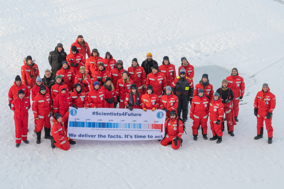 We have launched the #GlobalClimatestrike at the North Pole, where colleagues from the #Polarstern #ArcWatch expedition from @AWI_Media & other institutes are documenting the impact of #climatechange. We must #EndFossilFuels urgently! @GretaThunberg @sciforfuture📷@EstherHorvath3