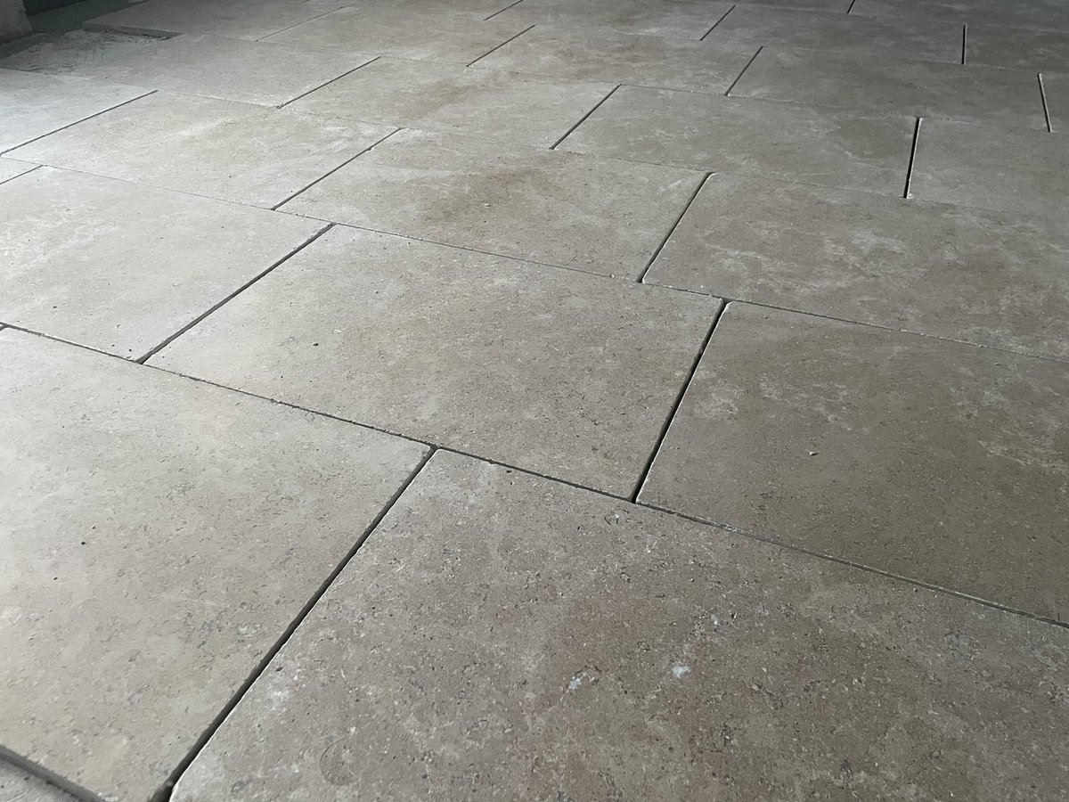 Dempseypaving's tweet photo. Internal Stone flooring #limestone #kitchenfloor #naturalstone https://t.co/KNKGX1w2Qw