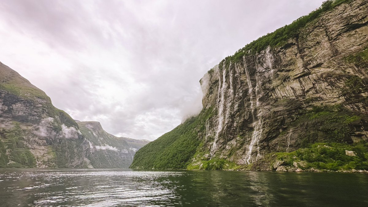 kingplumms's tweet photo. Norway Part 2: https://t.co/K7evvzAte9