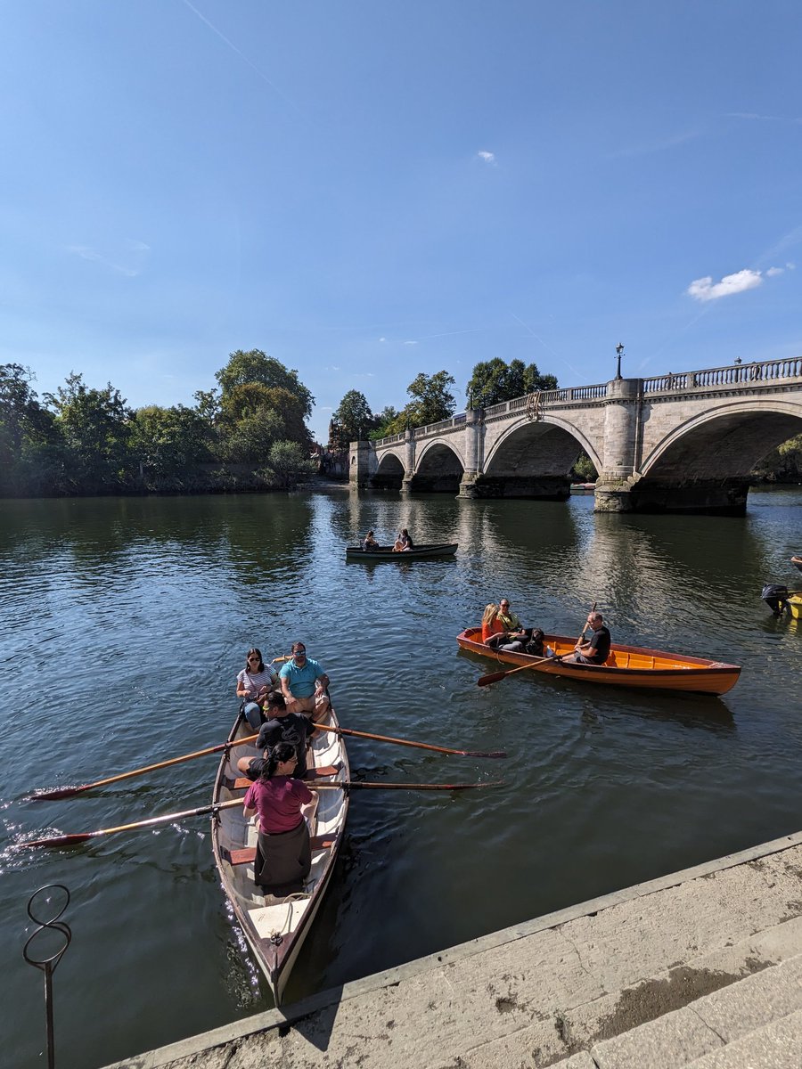 Positive tweet media