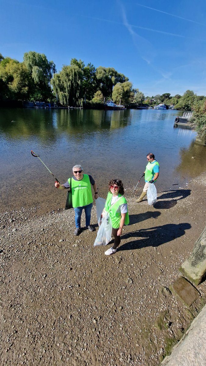 Positive tweet media