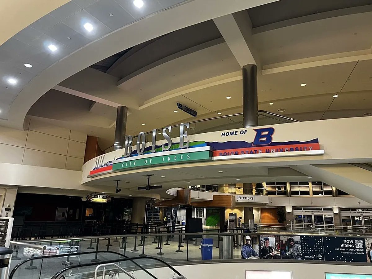 Do you know the 10 unwritten rules when flying to or from the Boise Airport? 
#Boise #BoiseAirport #UnwrittenRules #Airport

bit.ly/458v8lH