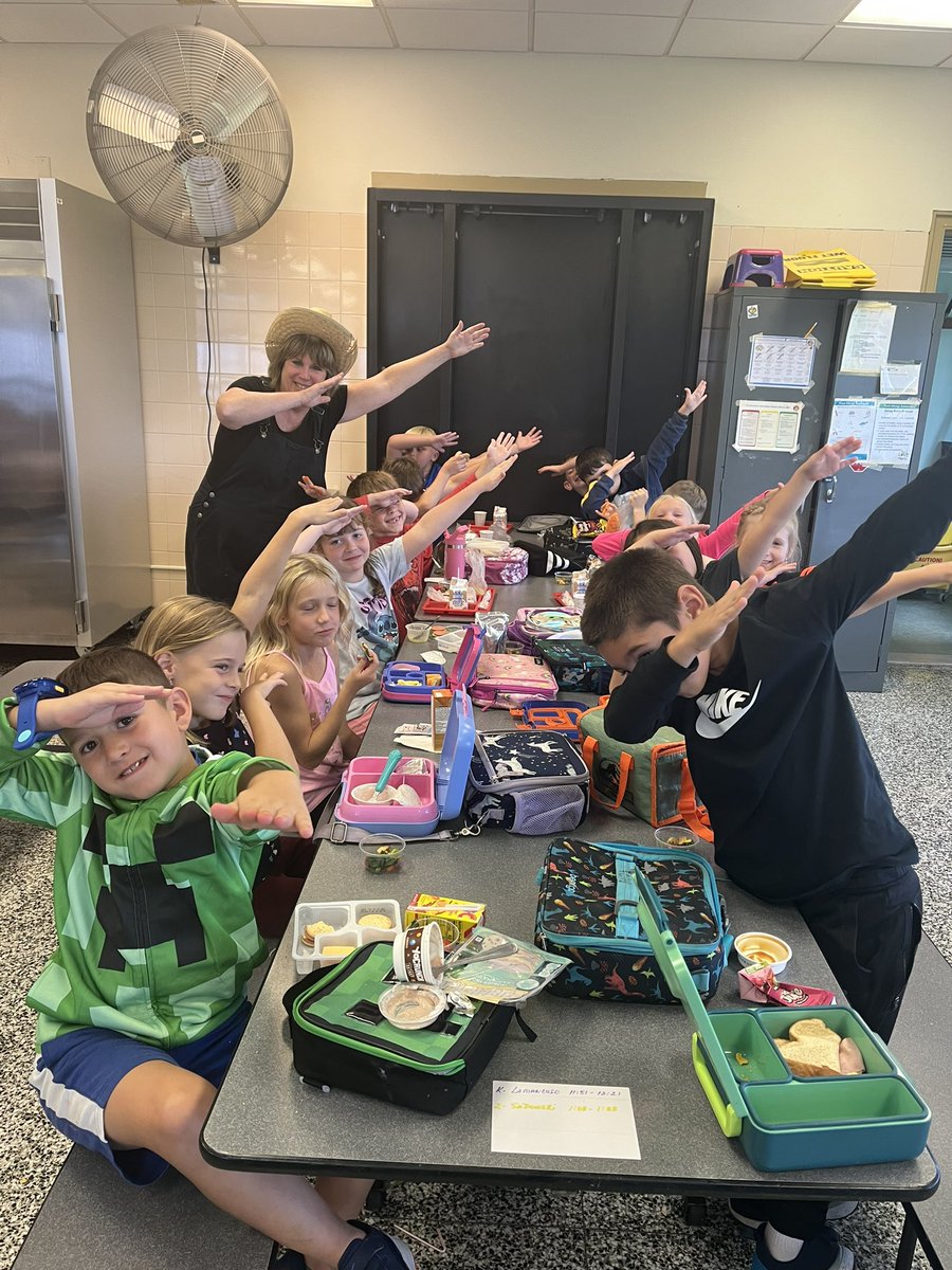 Como Park Elementary tweet media