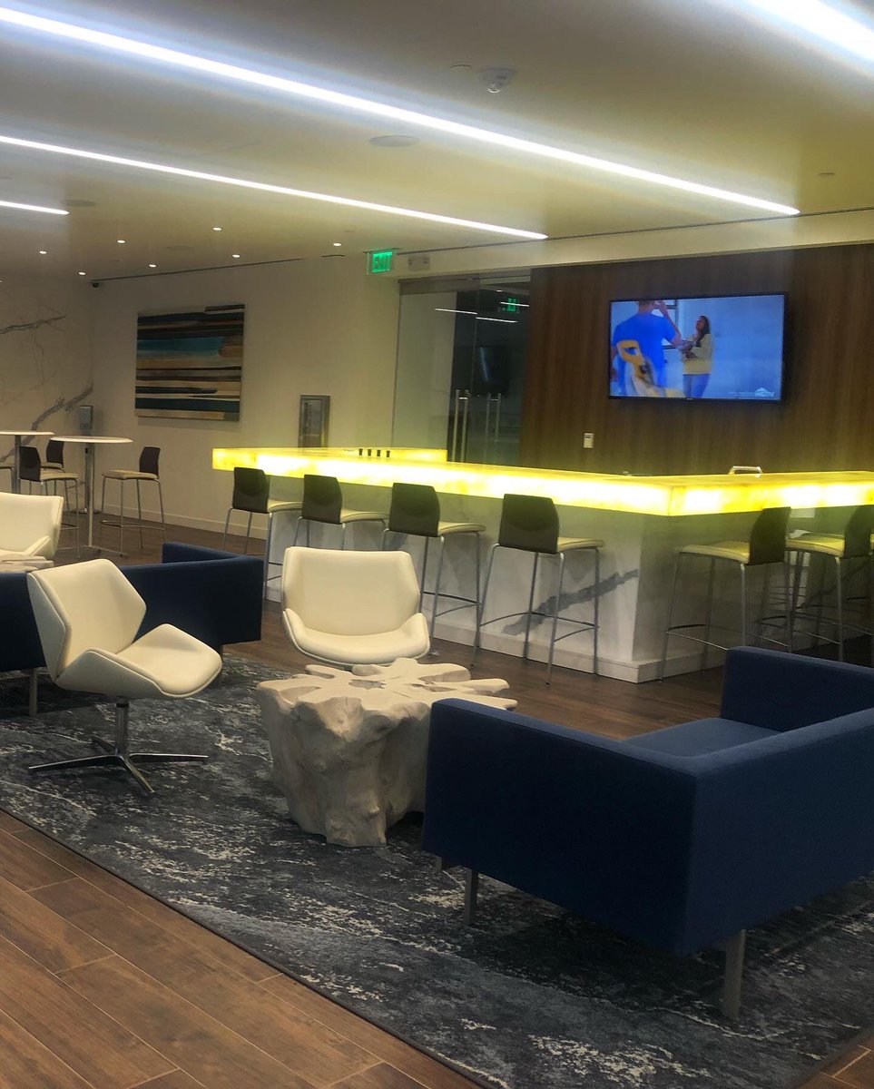 BeEventsAcademy's tweet photo. Power of Networking…..
It’s important to create a space for your attendees to connect and learn from each other. 

Find a unique or existing space to hold your networking gathering with Hors d’oeuvres and Beverages. 

#eventplanner #corporateevents #networking #beeventsacademy https://t.co/QvmpzejxgS