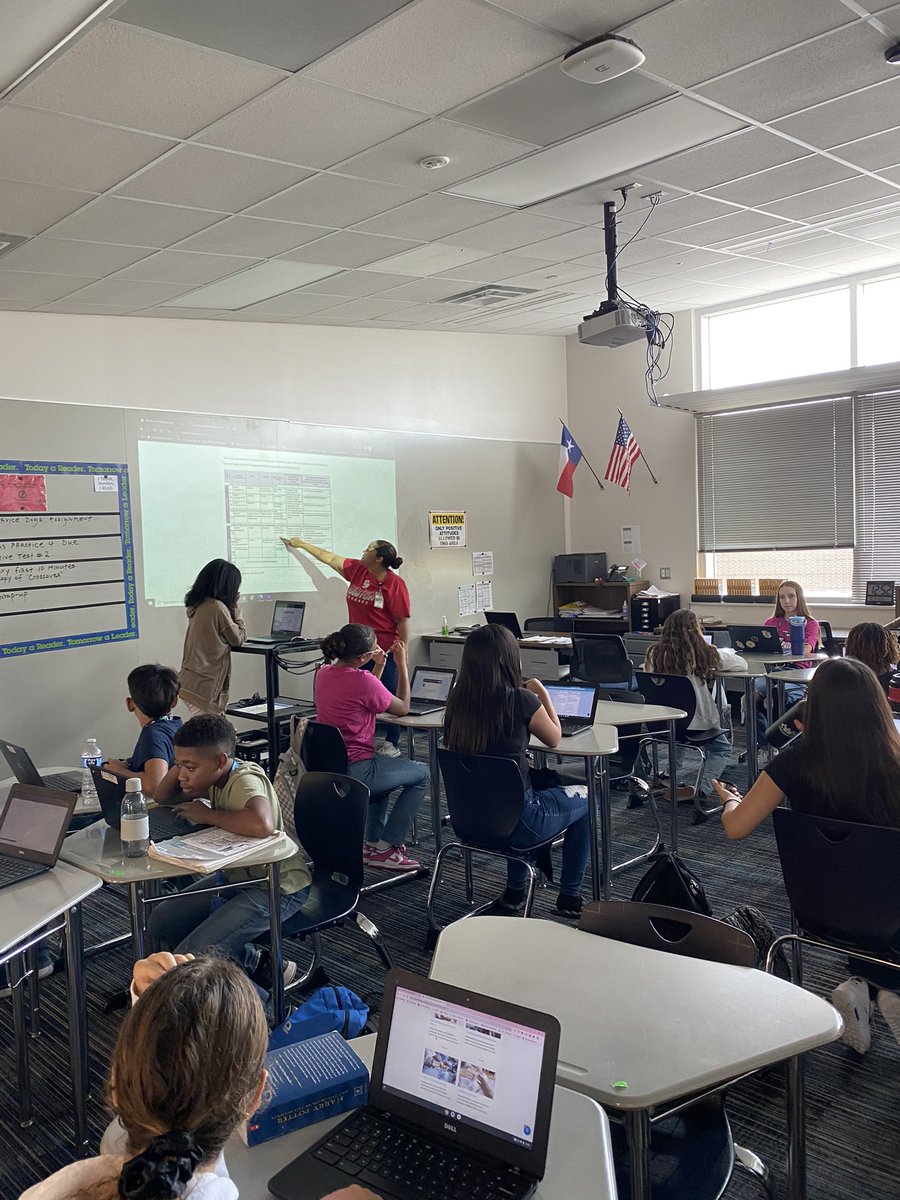CSosa_Counselor's tweet photo. Great day today working with our 7th graders on their Career Surveys and getting them thinking about their future career possibilities. 🐺💚💙🐺@counselordirden @JillKnoeller @CSosa_Counselor @HumbleISD_WLMS @HumbleISD_CBS @HumbleISD https://t.co/RCeODYjSie