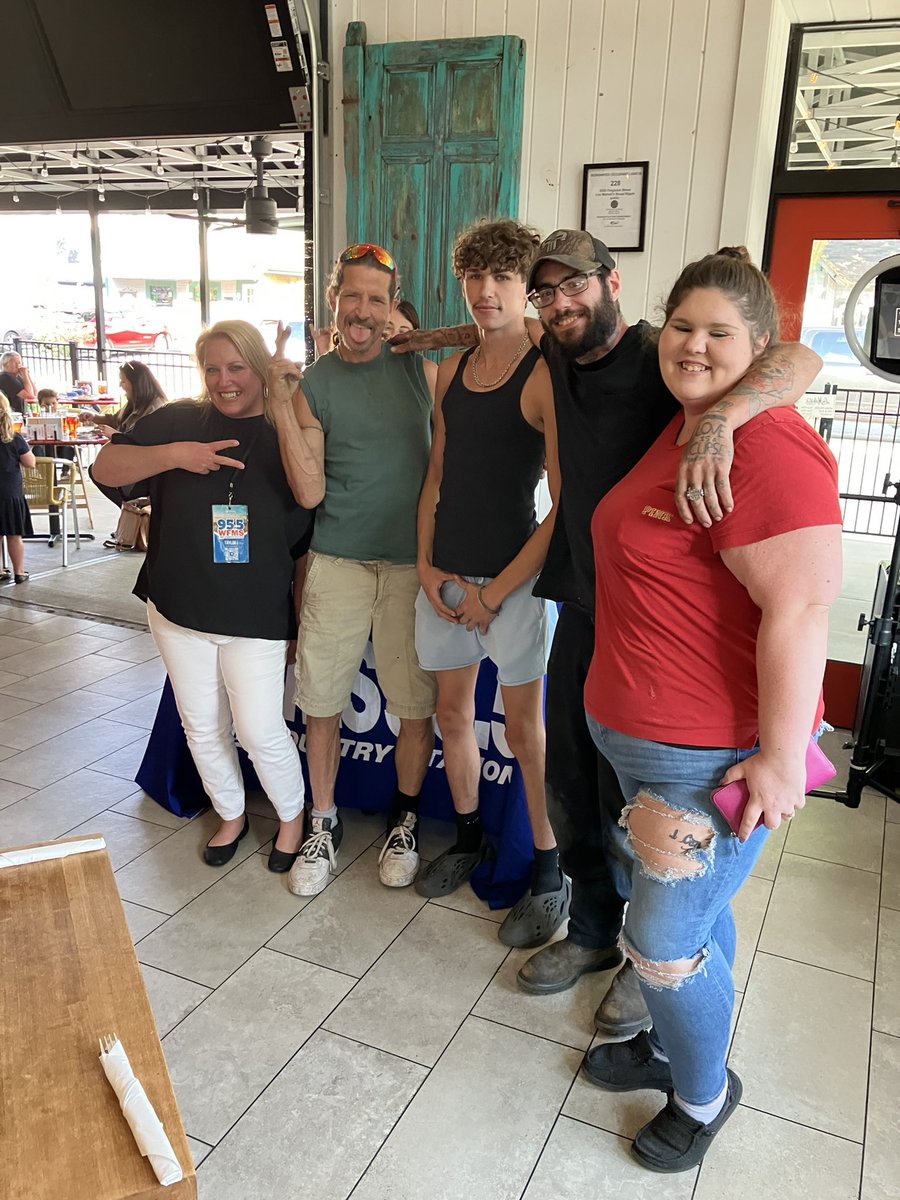 955wfms's tweet photo. You want ‘em, we’ve got ‘em! 🎟️ Your chance to score tickets to the SOLD OUT @JellyRoll615 show at Ruoff (9/29) is HERE at @LouMalnatis in Broad Ripple! Join us for the next hour #WFMS #THECountryStation https://t.co/5JO06aIOhf