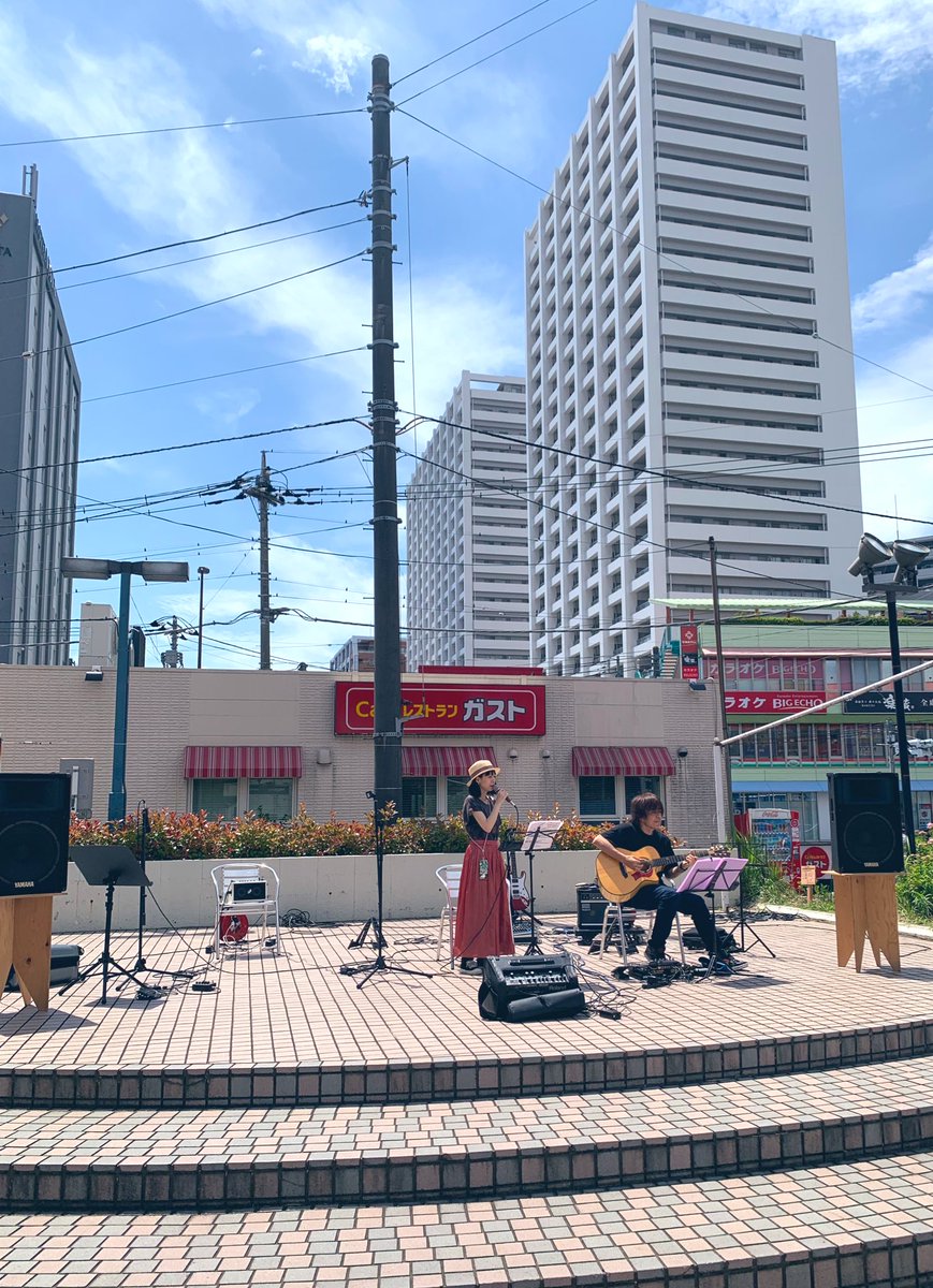 JerryfishMoonjp's tweet photo. ライブのお知らせ🦐
9月17日(日)
イオン海老名店 太陽の広場
「太陽の音場」
フリーライブ
JerryfishMoon
14:00〜14:40頃
ギターに
#アザカミコウヘイ さんを迎え3人編成でお届けします🎸
<出演>
#ELPIS
#Shiho
#JerryfishMoon
遊びに来てね🌈
#相鉄 #小田急
#ライブ #youkaibanana https://t.co/lx1PWqAi1w
