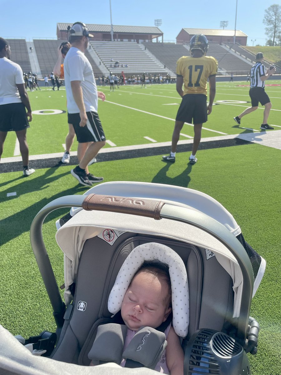 bethbeeston's tweet photo. Football Queen watching @TJCFOOTBALL cheering on her favorite players and coaches 💛💛🏈 @CoachJacobsonTJ https://t.co/F1WVKksZHa