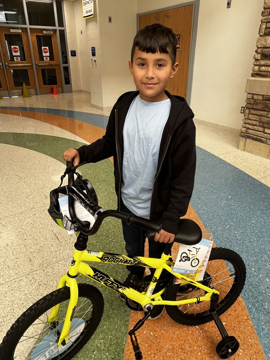 High attendance day was SO fun! #proudtobeCTE <a href="/MrsDarnell_CTE/">Lori Darnell</a> <a href="/MrsWillis_CTE/">Amanda Willis</a>