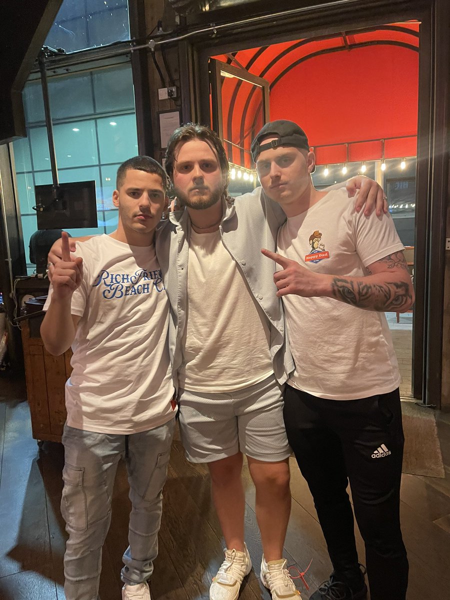 OpTic ZLaner tweet media
