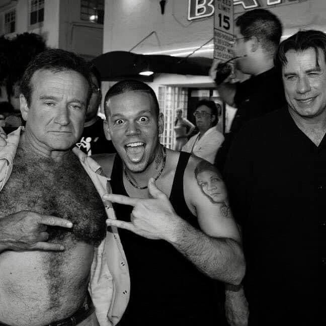 Robin Williams, Residente y Nicolas Cage