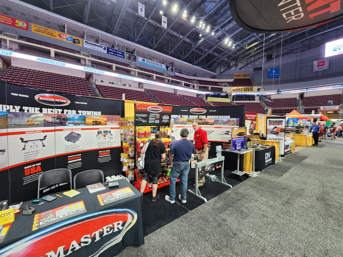 Roadmaster_Inc's tweet photo. We're out at America's Largest RV Show at the GIANT Center in Hershey, PA. This retail show runs from Wednesday to Sunday. You can find us at Booths 154 and 155!

#americanmanufacturing #roadmaster #madeintheusa #hersheypa https://t.co/Agj44J7KLe