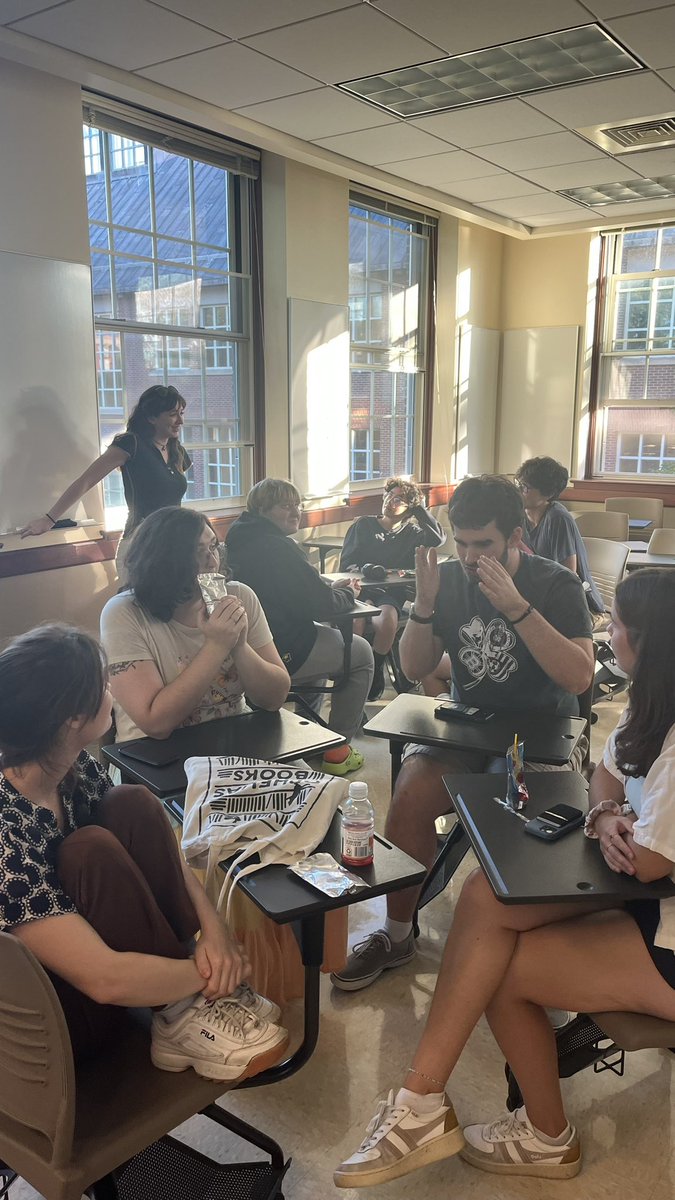 UNH Classics tweet media