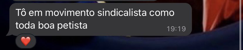 carolinetdonini's tweet photo. apenas a minha colega se movimentando pra aumentarem nosso salário: https://t.co/NSRK4QMHKw