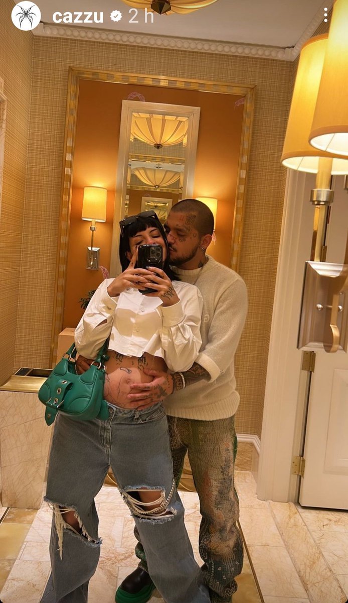 Con una muy tierna foto Christiancito <a href="/_christiannodal/">Christian Nodal</a> y Cazzu <a href="/cazzuoficial/">Cazzu™</a> hacen oficialmente en redes sociales el nacimiento de su primogénito …