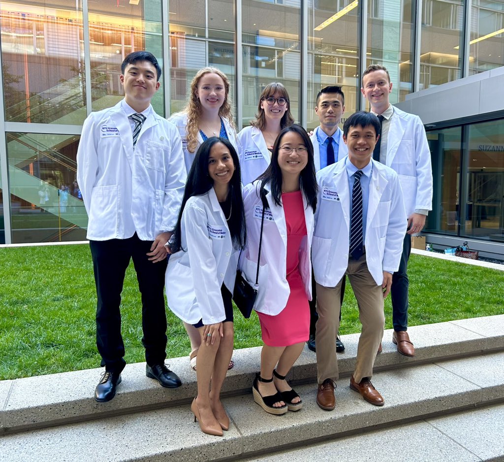 Congratulations to our first year class on their White Coat Ceremony! 🥼🩺

They’re well on their way to becoming #doubledocs!