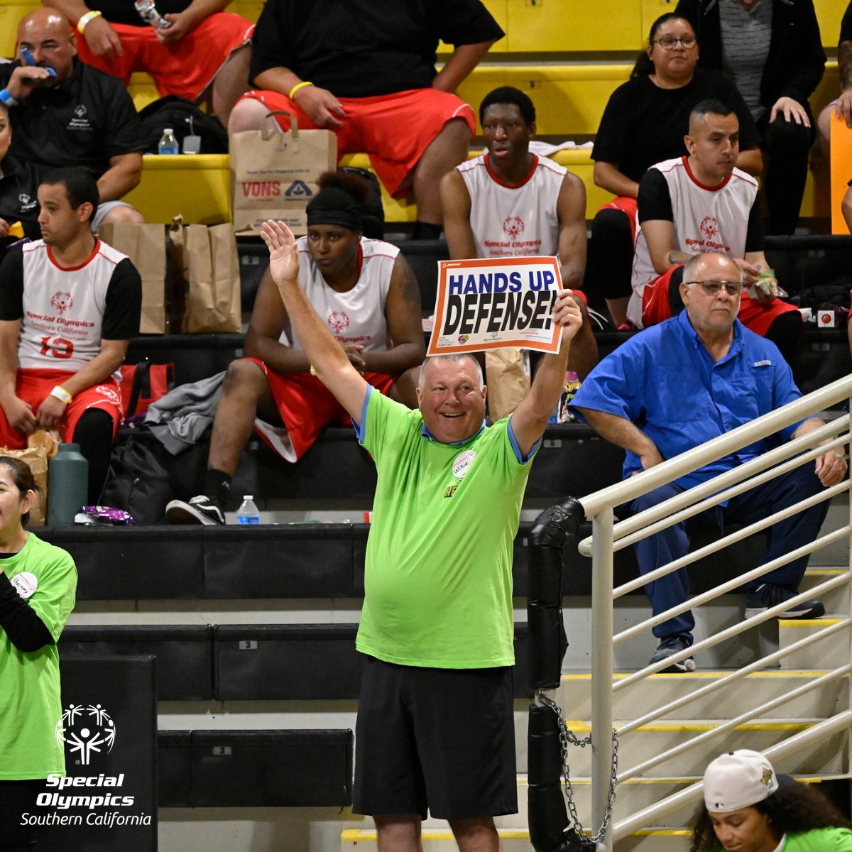 SOSoCal's tweet photo. To our incredible SOSC supporters: Your unwavering dedication and generosity make all the difference in the lives of #SOSCAthletes. Thank you for being the driving force behind our mission of inclusion, empowerment, and endless possibilities. 👏💖

#WeAreSOSC #ThankfulThursday https://t.co/7l8KGHb192