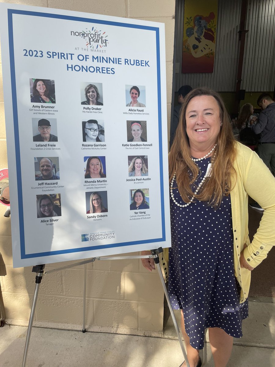 Honoring our very own <a href="/Go_Mustangs/">Mount Mercy Mustangs</a> Rhonda Martin as a 2023 Spirit of Minnie River award winner from the Greater Cedar Rapids Community Foundation tonight! Great job, Rhonda! 🥇