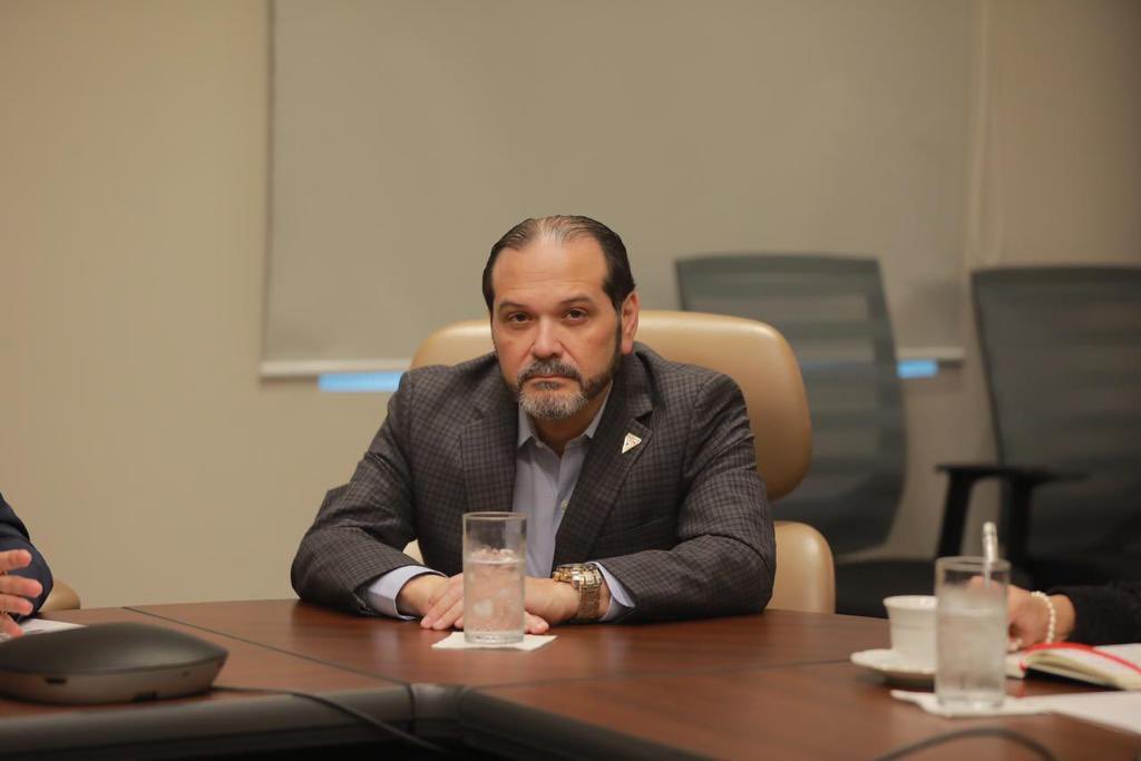 NitoCortizo's tweet image. En el encuentro me acompañaron: Annette Planells de @movinpanama, Adolfo Fábrega de @CCIYAP, Temi Rosas de @Apedeorg, Diego Quijano de @CNP_Panama, Raquel Robleda de @fperiodistaspma, Olga De Obaldía de @LibertCiudadana y Juan A. Tejada de @FundaIPEC. 🇵🇦