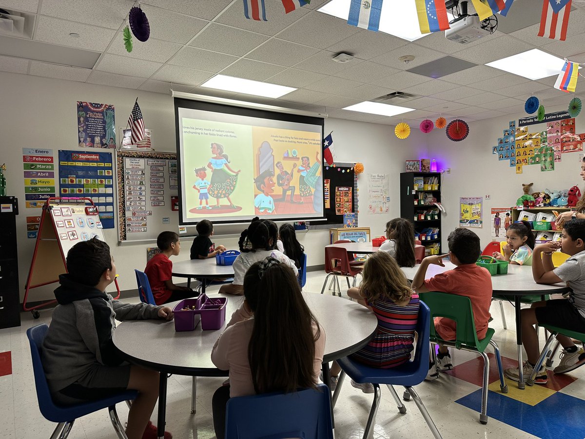 haysworldlang's tweet photo. In their Spanish Enrichment Rotation class with Ms. Husted, Hispanic Heritage Month preparations are fully underway for our Science Hall Elementary School Suns 🌞

#multilingualready #hayscisd #hayscisdpridebeginswithyou #hispanicheritagemonth #worldlanguageteachers https://t.co/VQW9iV0NVh