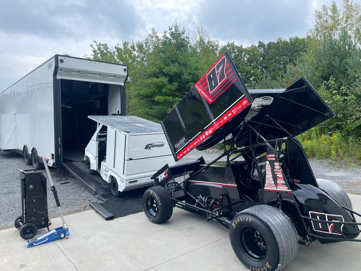 rylint87's tweet photo. Loaded up and ready for the Canadian Nationals @OhswekenSpdway ! https://t.co/99EeWKi7Qh