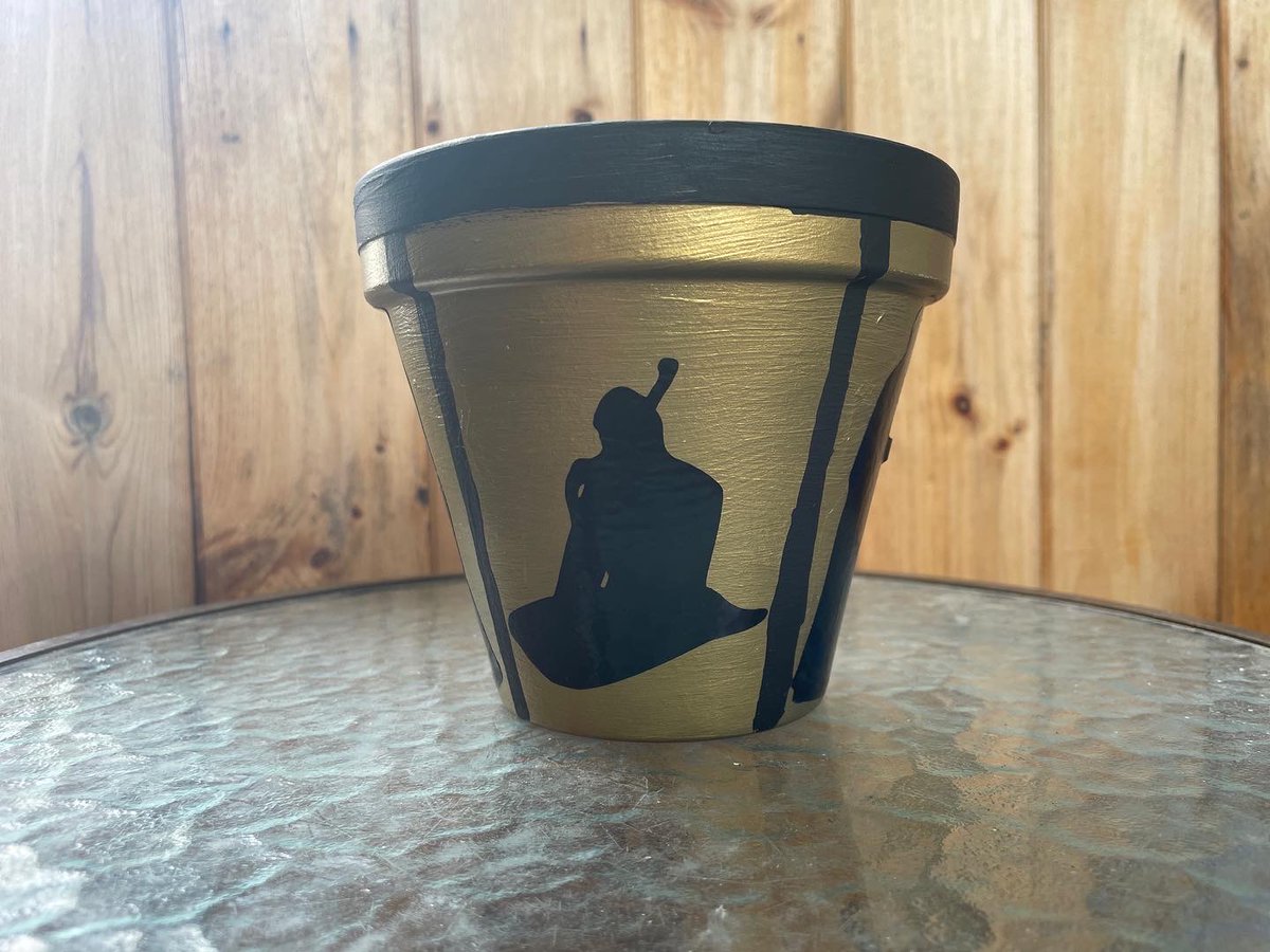 Emcee Frodis tweet media