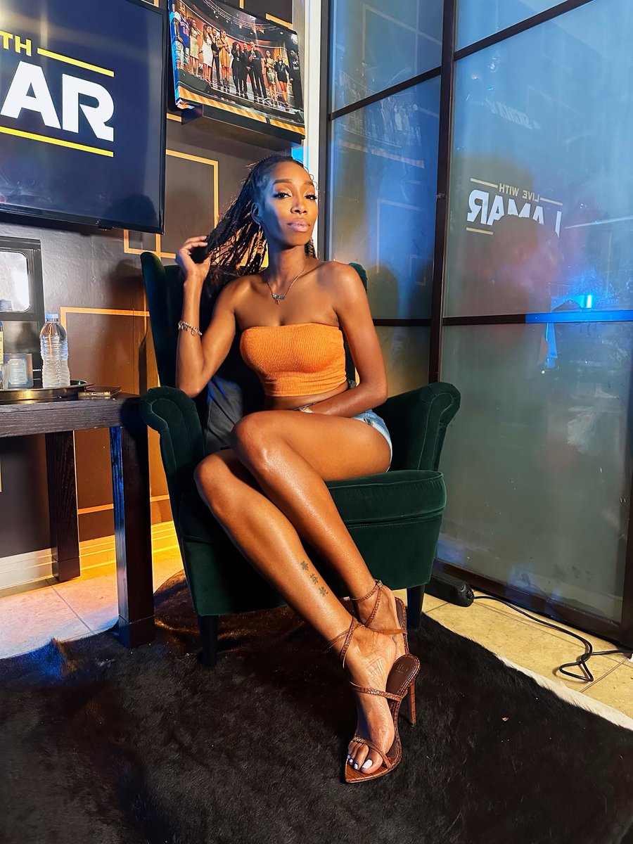 ItzMeTiffany's tweet photo. New Episode of #LiveWithLamar Out NOW! @LamarRobinsonTV
https://t.co/J0cwnwFjPK https://t.co/p8wJpv6WAs