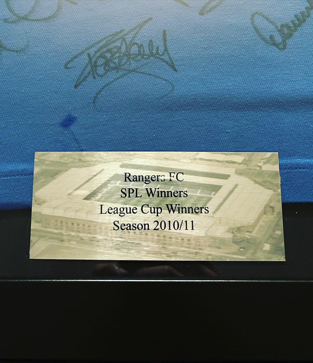 bkframing's tweet photo. Another piece ready for delivery to a satisfied customer.

Service includes mounting, framing &amp; personalised silver plaque. BK Framing also obtained the signed shirt in person for the customer.

Contact for free quote - DM this account or email killick78@hotmail.co.uk

#bkframing https://t.co/DqAGDvRMJl