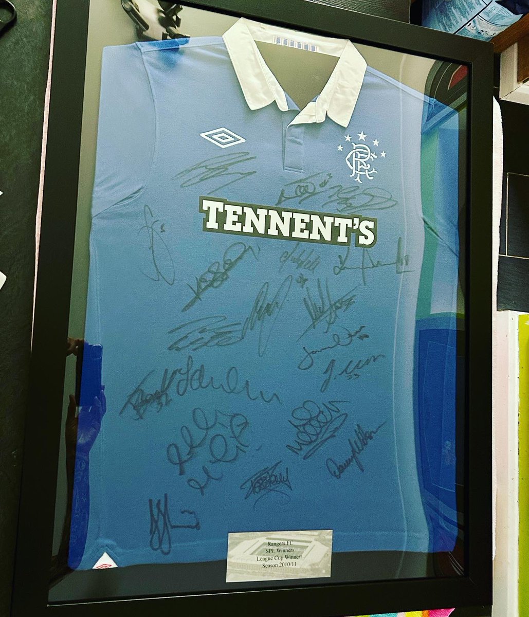 bkframing's tweet photo. Another piece ready for delivery to a satisfied customer.

Service includes mounting, framing &amp; personalised silver plaque. BK Framing also obtained the signed shirt in person for the customer.

Contact for free quote - DM this account or email killick78@hotmail.co.uk

#bkframing https://t.co/DqAGDvRMJl