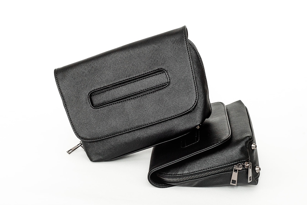 Fashion Meets Versatility: The Custom Black Clutch Purse is your canvas of style, ready to complement any occasion. Carry it as a clutch or use the wristlet strap – it adapts to your day and your mood effortlessly. 👛🌈 #SOSMakeupKit #VersatileChic