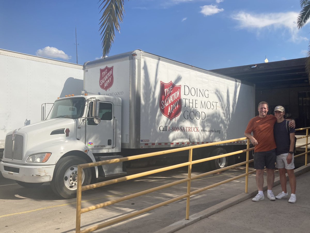 AndrewHammond96's tweet photo. People are turning in repentance &amp; faith to Jesus at @SalvationArmyUS #PhoenixARC. We’ve heard numerous testimonies. Jesus, through the Program, is releasing people from addiction &amp; transforming lives. People who have gone through the Program are readily sharing Jesus with others https://t.co/t6rlX7l5f7