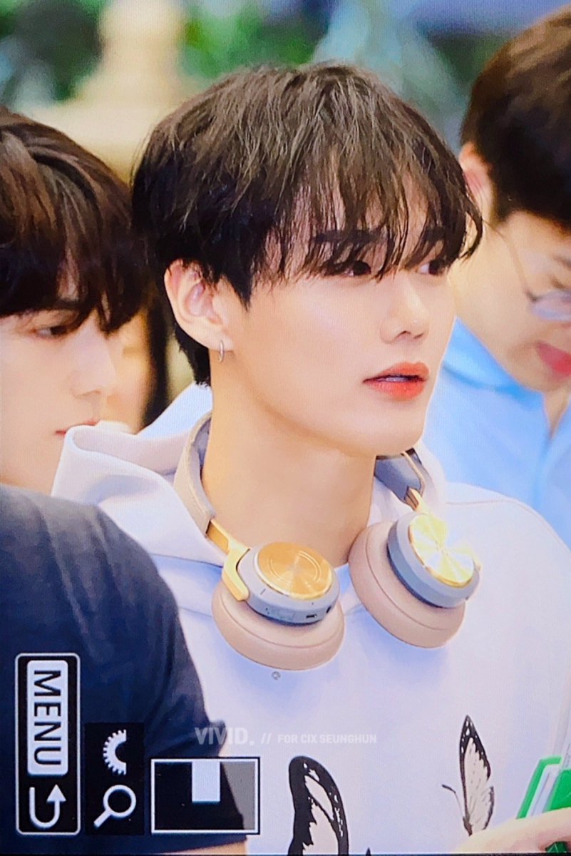 VIVID_226's tweet photo. 230915
✈️

#CIX #씨아이엑스 #승훈 #SEUNGHUN #vivid_LySH https://t.co/EzulORyIWF