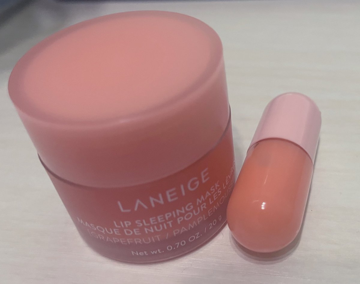 LANEIGEのLip Sleeping Mask
持ち運べるようにした！

可愛いし香りも良いし使い心地も良くてリピ買い〜💖

#Laneige  #推しラネージュ #Qoo10メガ割